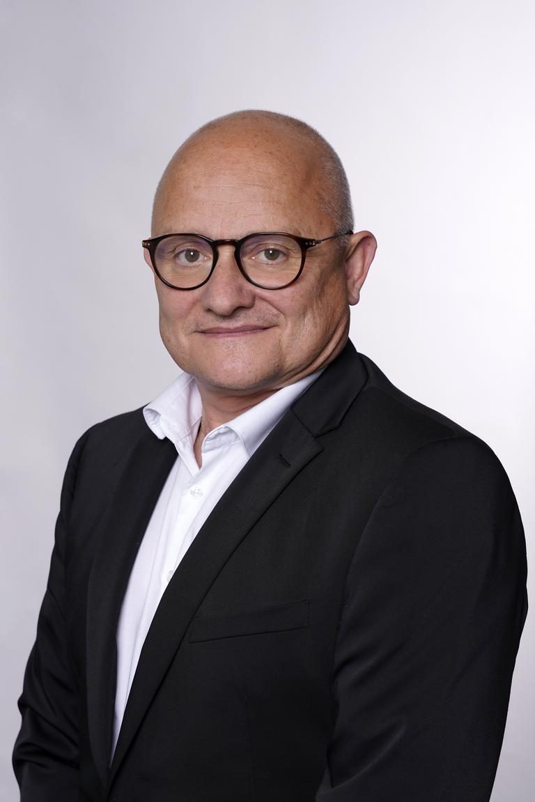 E GAUVRIT redimensionné